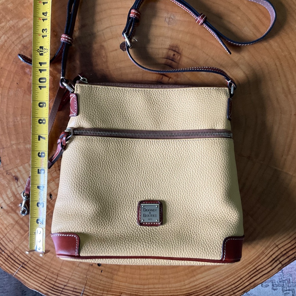 Dooney & Bourke Pebbled Leather Crossbody Bag Yellow Leather Brown Trim - Picture 2 of 16